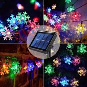 Snowflakes Solar LED Christmas Lights - Waterproof Outdoor Decor