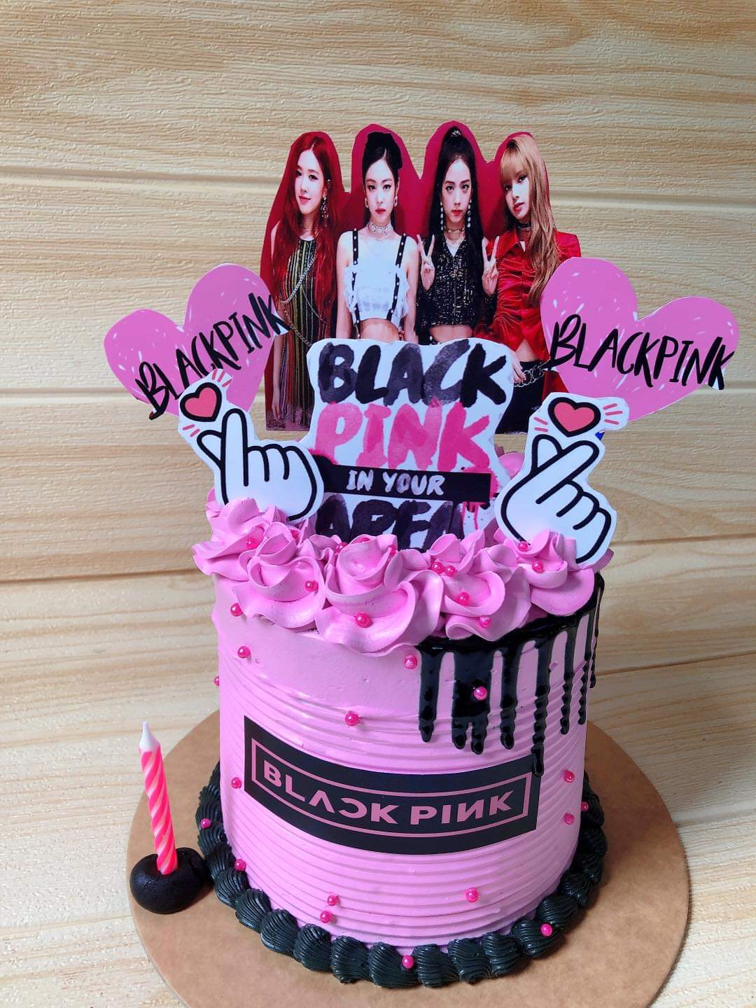 HASTHIP® Blackpink Theme Cake Decoration Cake Topper Party Supplies Kit  with Banner, Ballon, Cake Topper, Cupcake Topper Birthday Cake Decoration  Blackpink Fans Party Decor : Amazon.in: Toys & Games