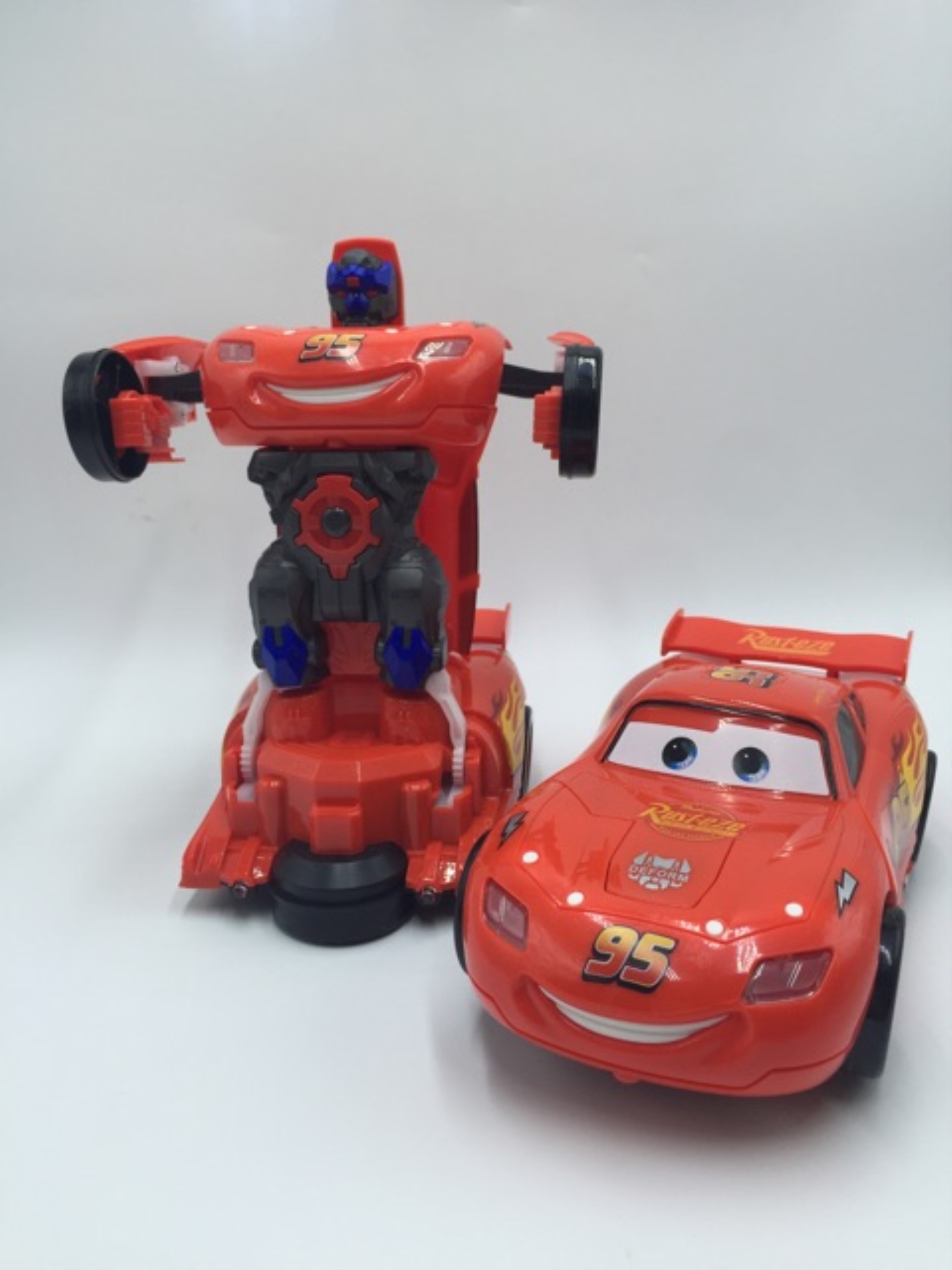 HOT SALE 2 in 1 lightning McQueen TRANSFORMER | Lazada PH