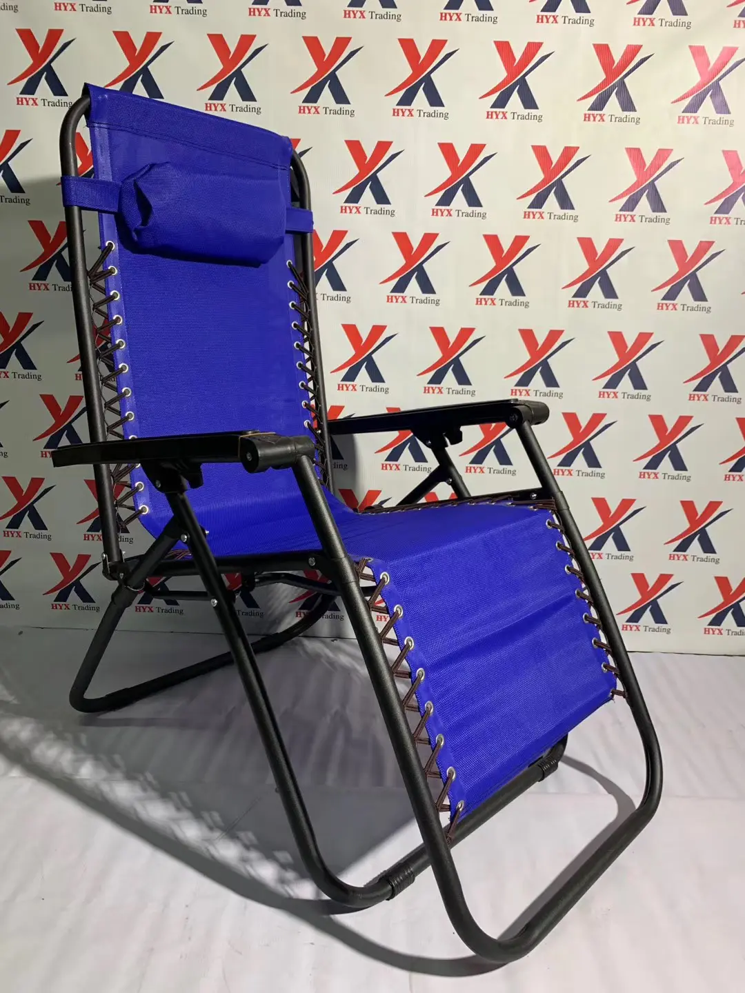 beach chair with headrest