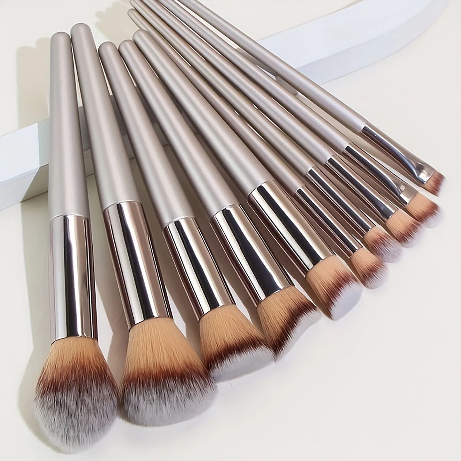 Champagne Flame 10pc Professional Makeup Brush Set