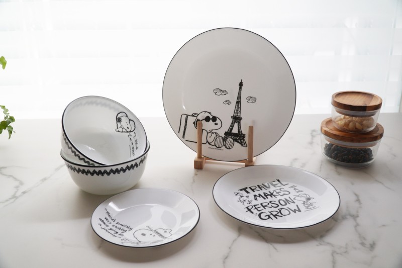 True Value Hardware Philippines - This or That? ✨ Check out THIS deep saute  pan from Crock Pot or THAT limited edition snoopy peanuts from Corelle now!  Get these items at True