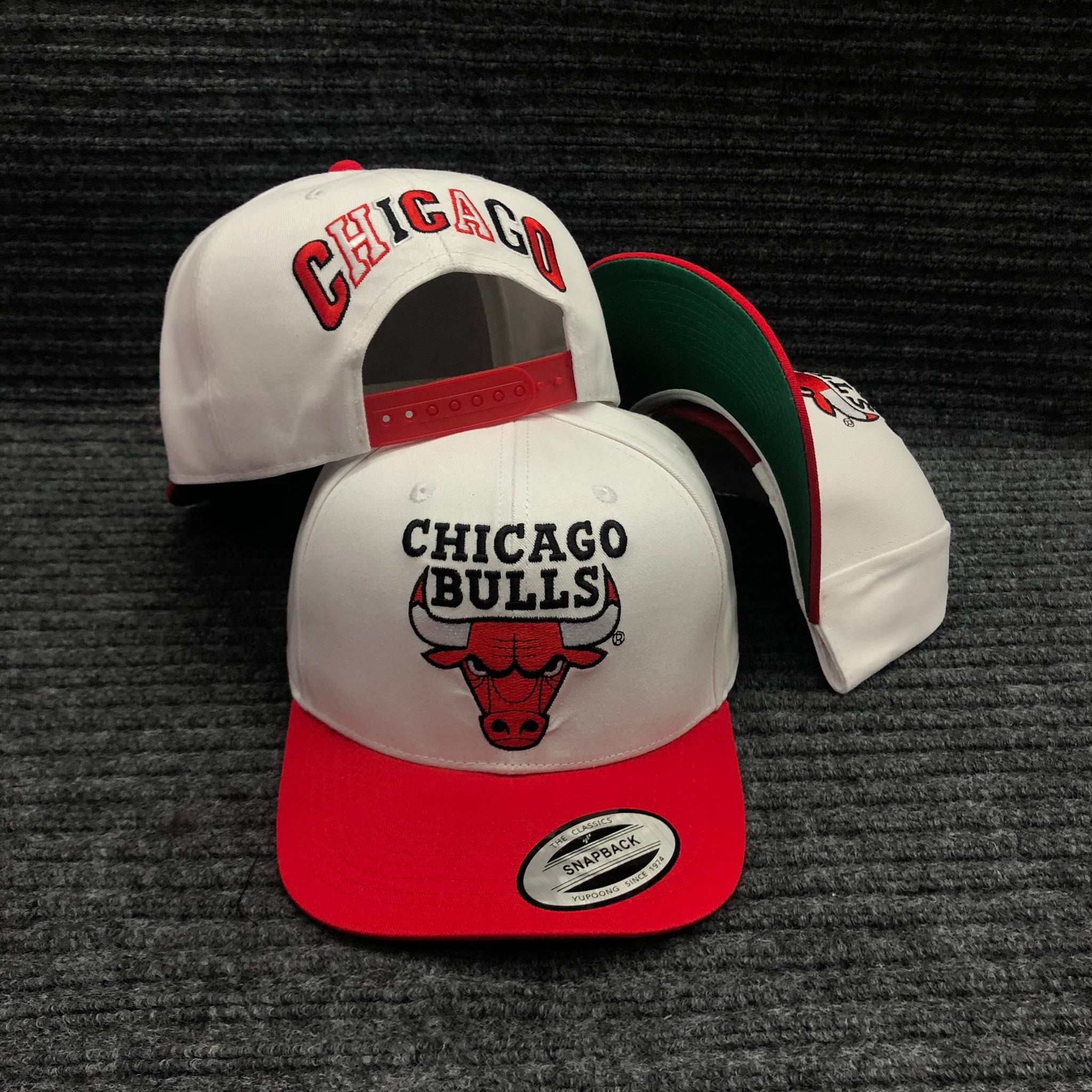 Vintage NWT 1996 Chicago Bulls NBA Championship Snapback Cap 