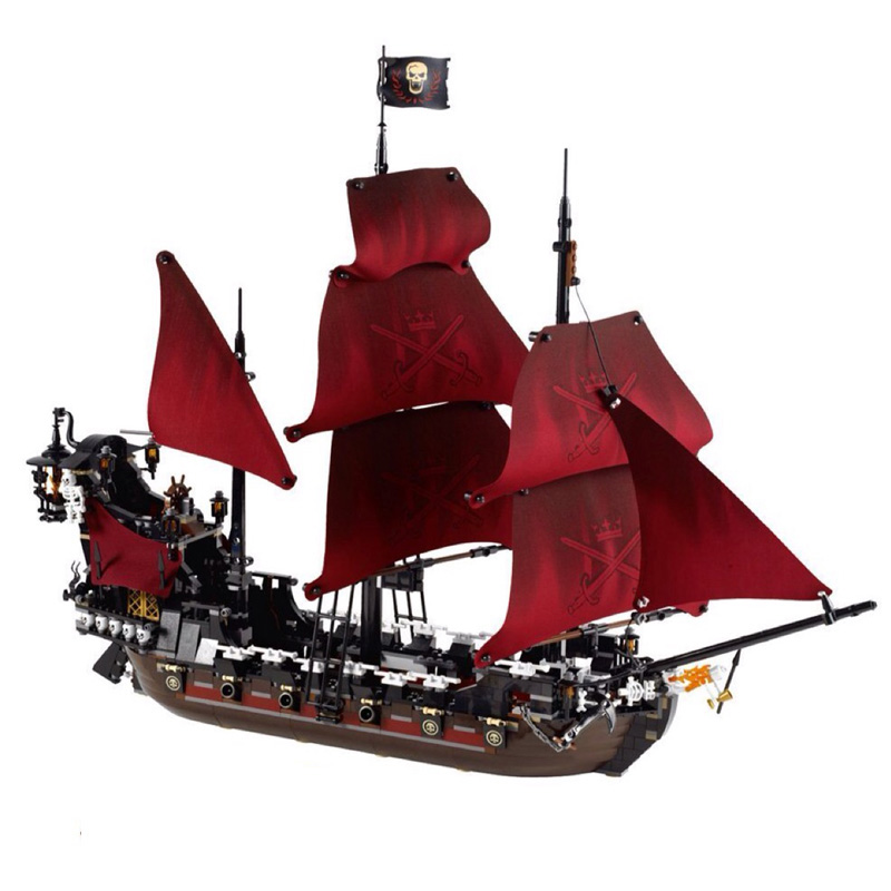 Black Pearl Pirate Ship Pirates Of The Caribbean Model Building Bricks ...