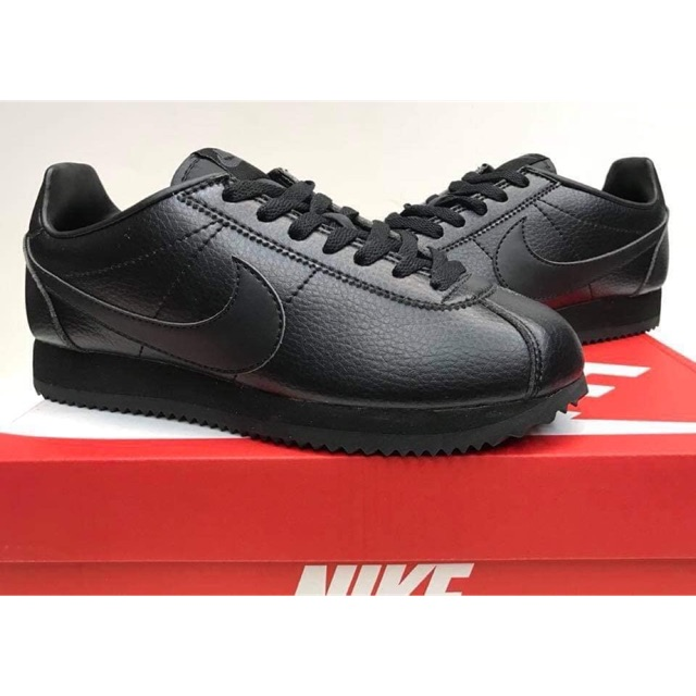 triple black nike cortez