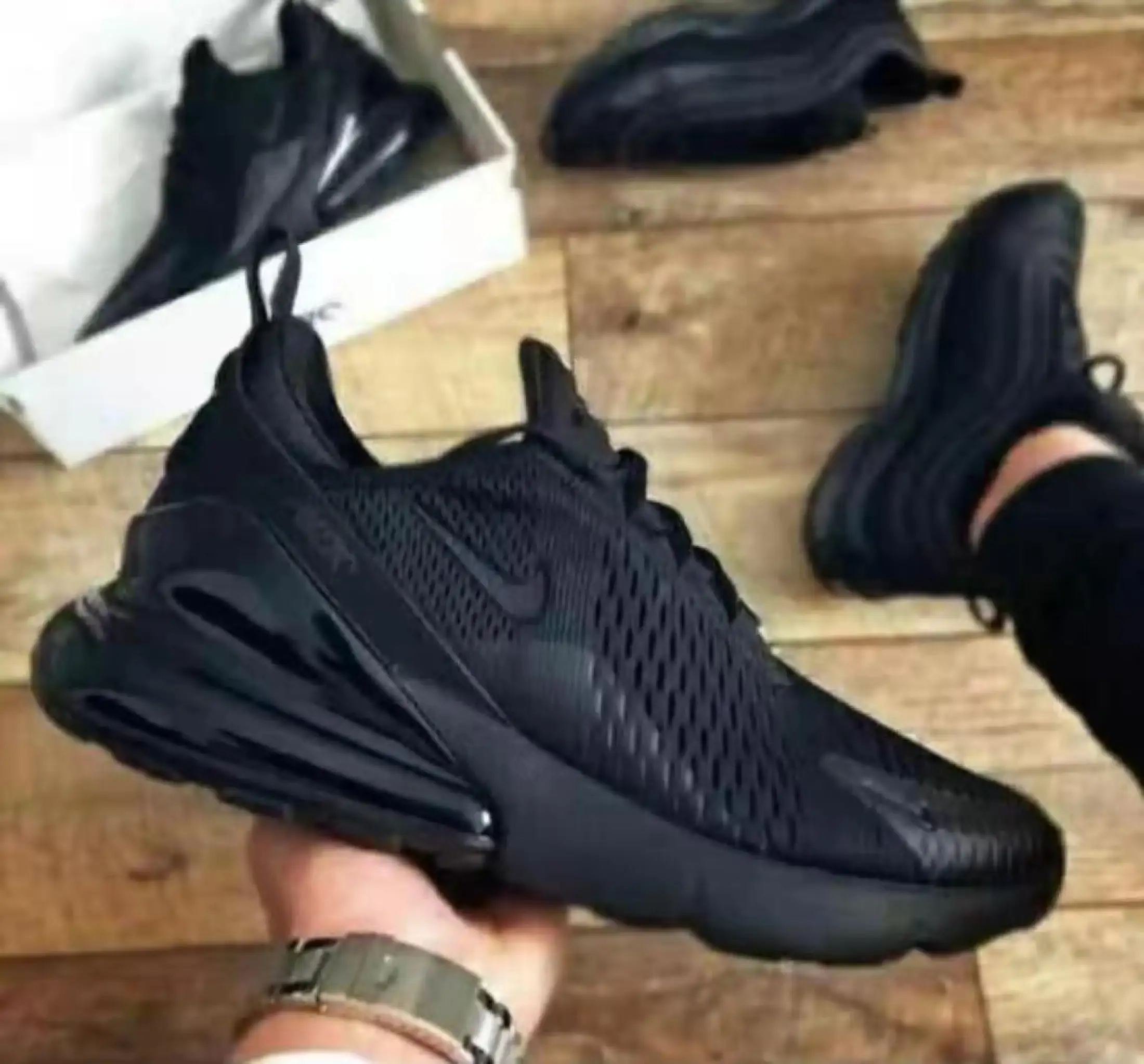 nike airmax 270 black