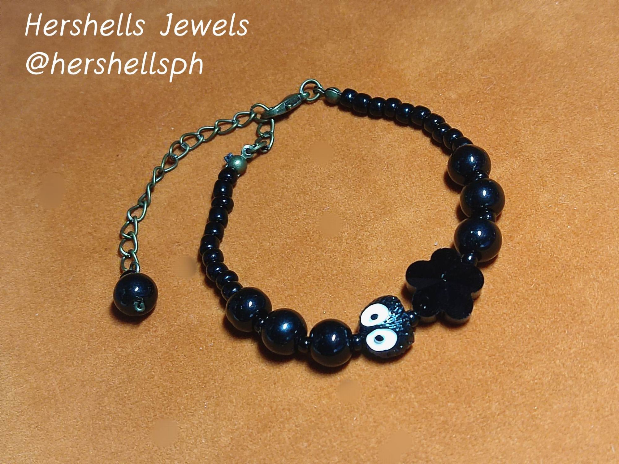 Amazon.com: Jose Necklace-Cape Verdean Conta Di Ojo beads-Handmade by  Alzerina Jewelry : Handmade Products