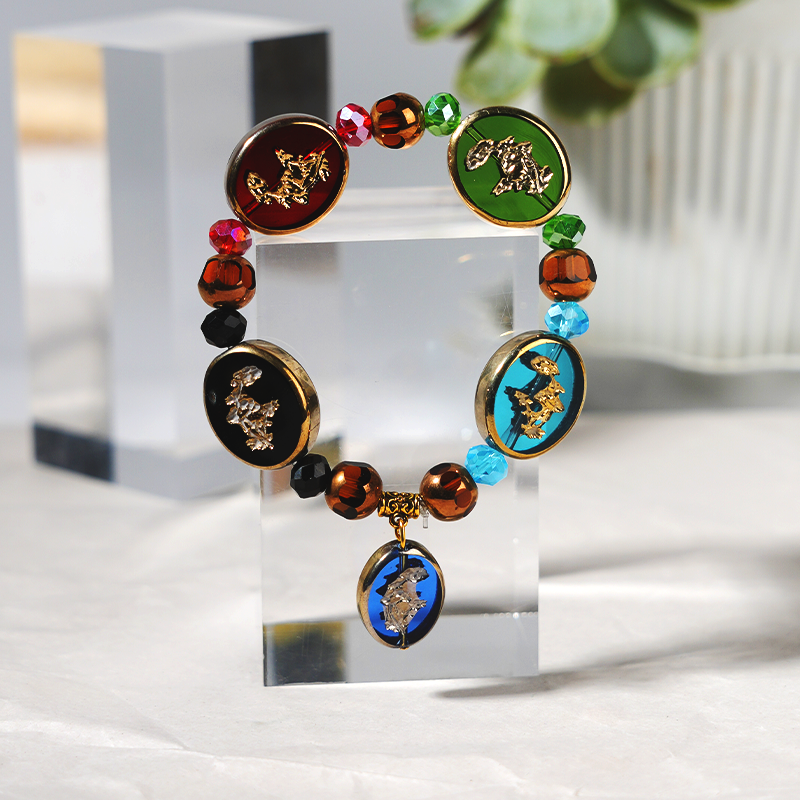 Amazon.co.jp: Natural Cinnabar Bracelet Bracelet Feng Shui Healing Lucky  Zodiac Peach Blossom Flower Turtle Charm Natural Cinnabar Red Bracelet  Braided Red String Rope Amulet Attract Money Prosperity Luck,Ox (Color :  Monkey) :