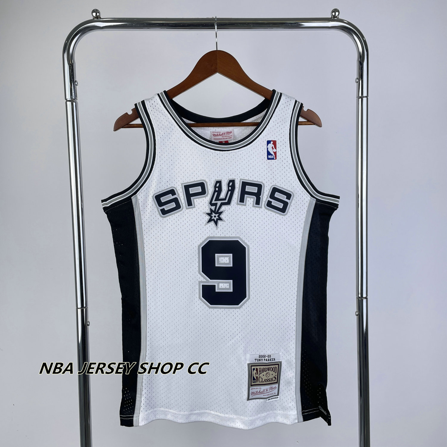 Buy NBA SAN ANTONIO SPURS SWINGMAN JERSEY 2002-03 MANU GINOBILI for EUR  121.90 on !