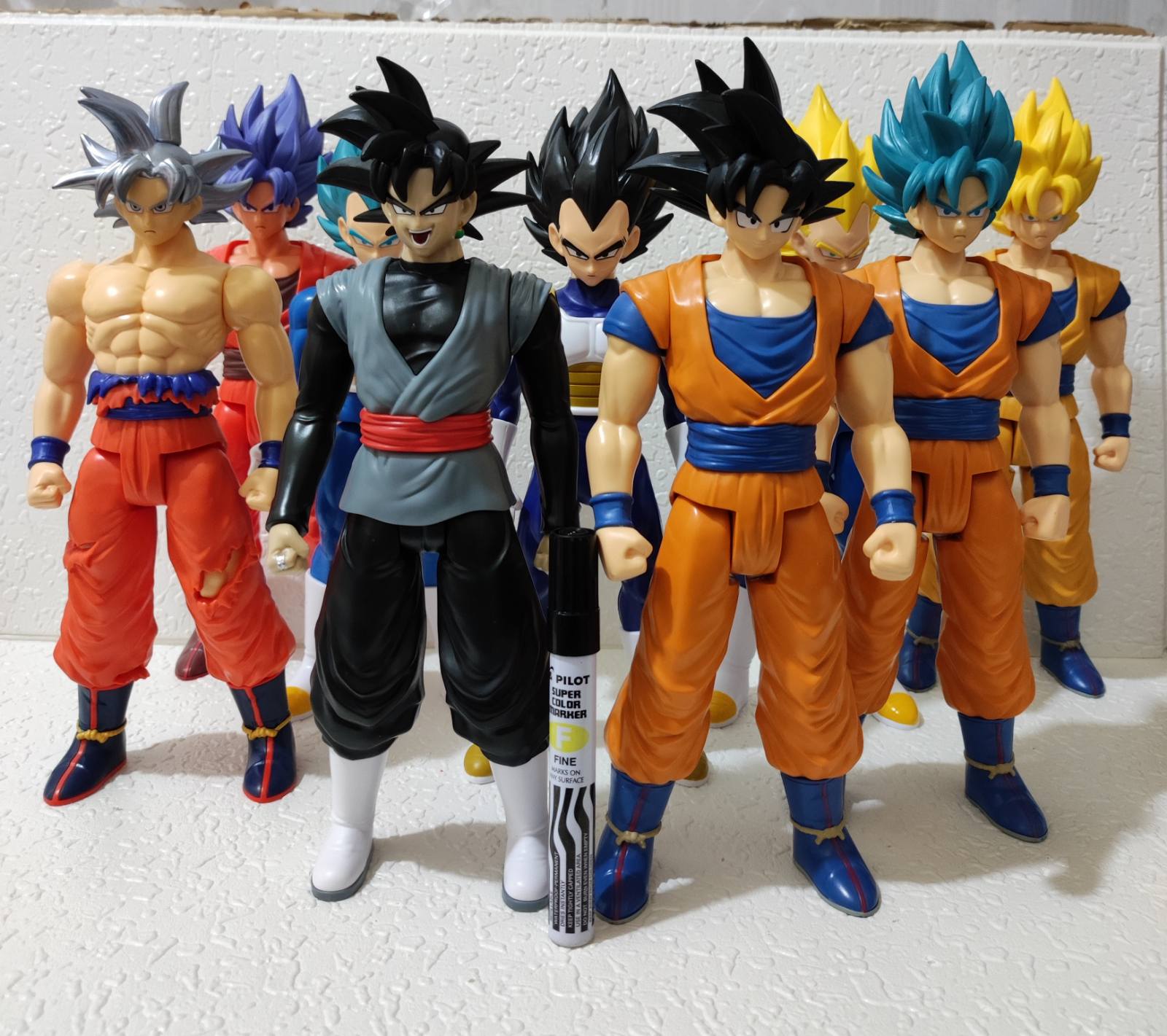 Dragon Ball Super Masterlise Super Saiyan Blue Son Goku 8-Inch Collectible  PVC Figure