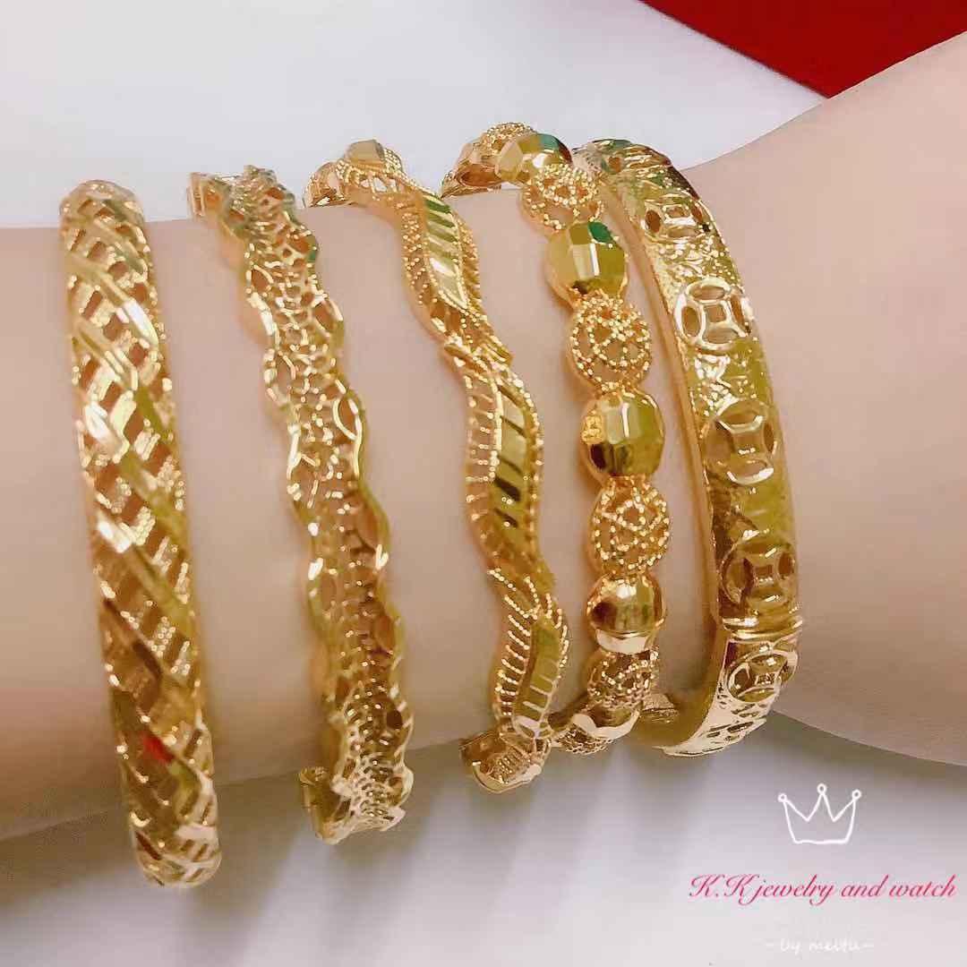 Aggregate more than 60 saudi gold bangles bracelet latest