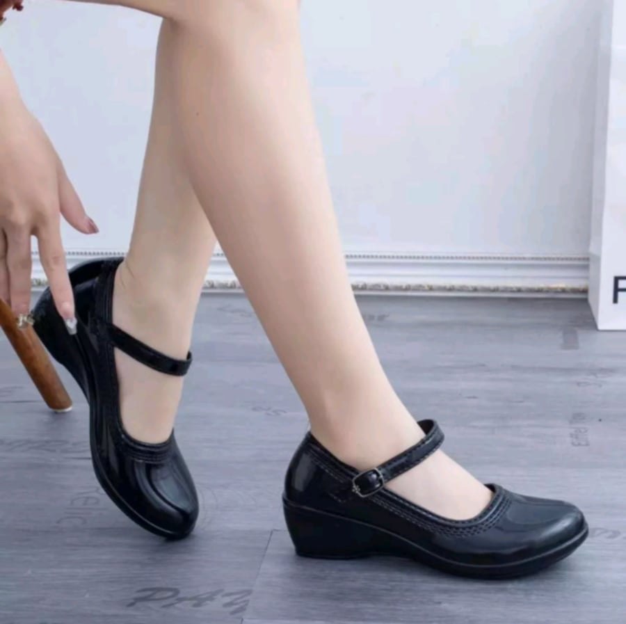 9.9 Big SALE!! Good Quality For WOMEN'S WORK/CASUAL/FORMAL Foot Wear 2CM Block Heels Shoes