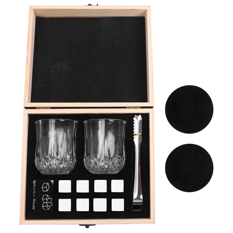 Whiskey Decanter 900ml with 4 Glasses 230ml - Gift Set - Diamond Cut