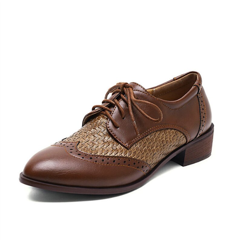 Difference between oxford shoes, derby shoes and brogue shoes-calidas.vn