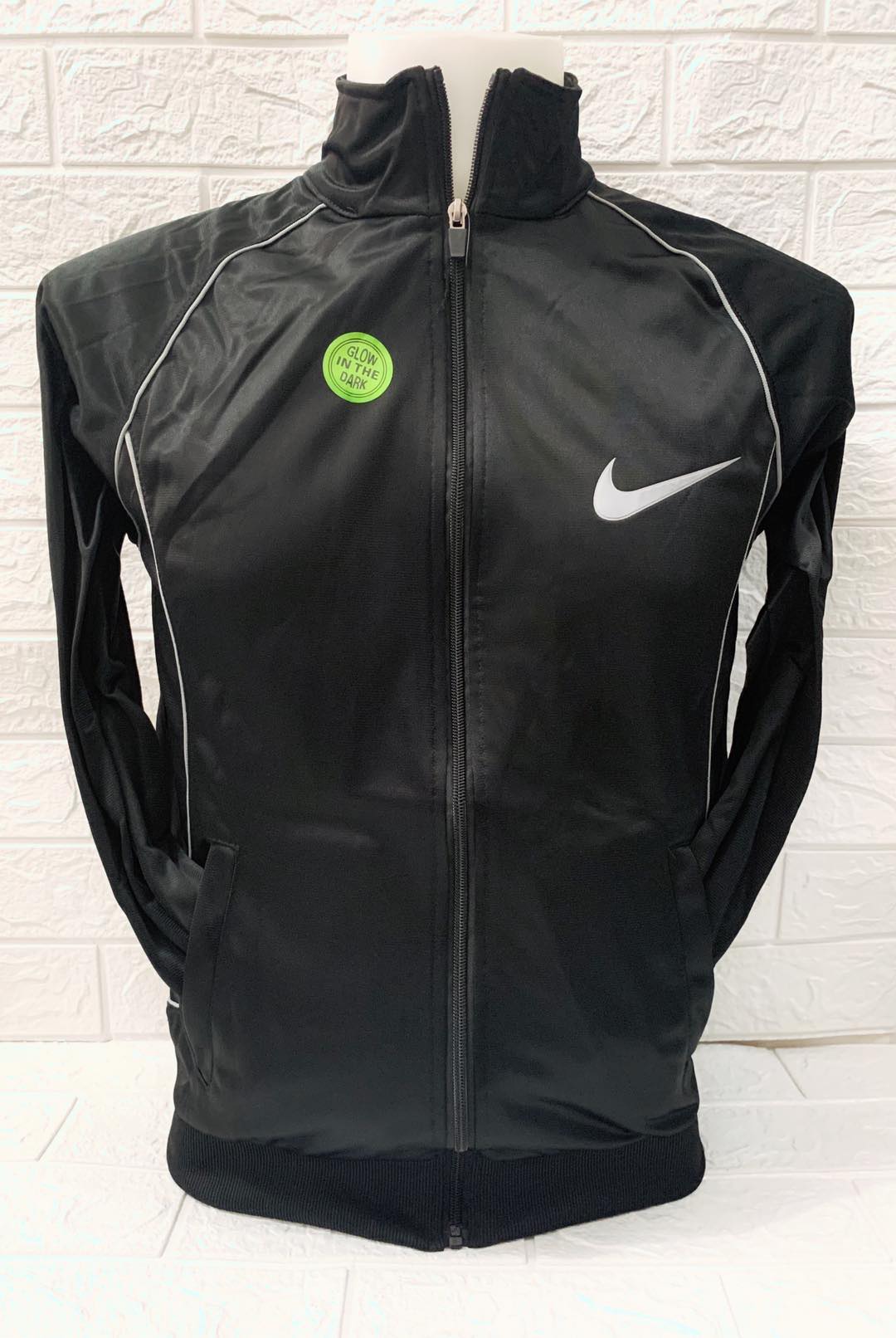 Nike glow in the best sale dark jacket