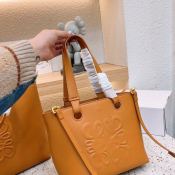 Loewe Large-Capacity Tote Bag: Fashionable European & American Style