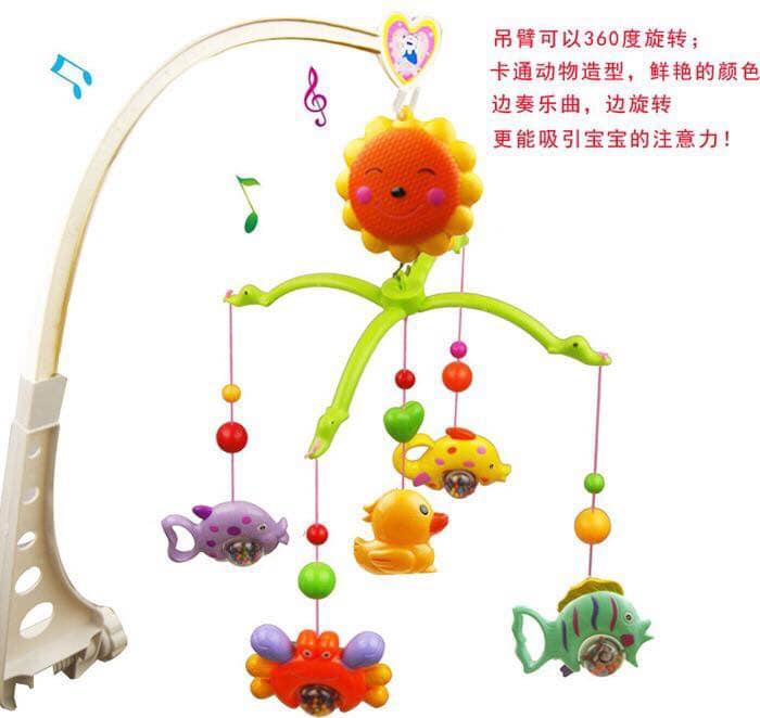 Bassinet sales mobile toys