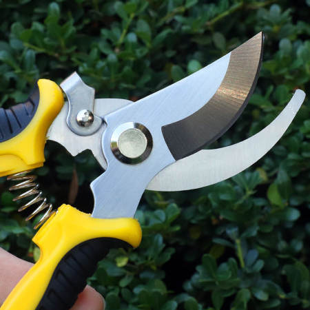High Carbon Steel Gardening Pruning Shears by 