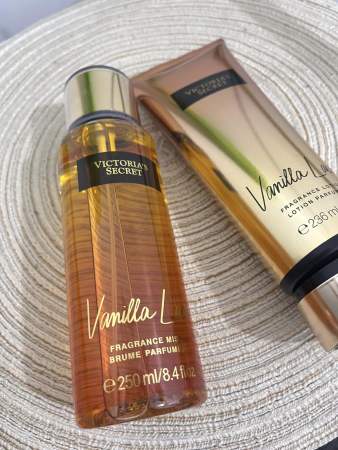 Victoria's Secret Vanilla Lace Perfume & Lotion Duo Set