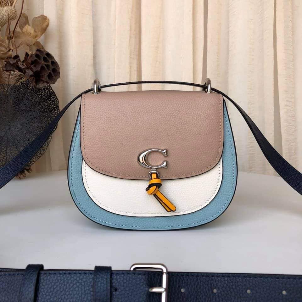 remi saddle bag in colorblock