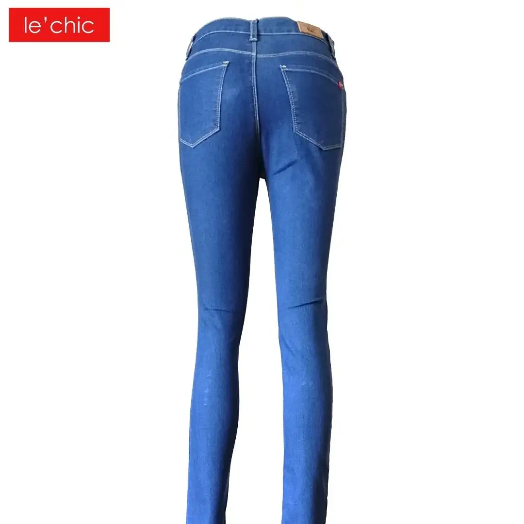 stretchable denim jeans