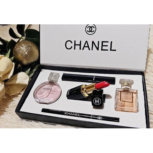 17 Best Chanel Makeup Products Worth Your Money in 2022  Glamour