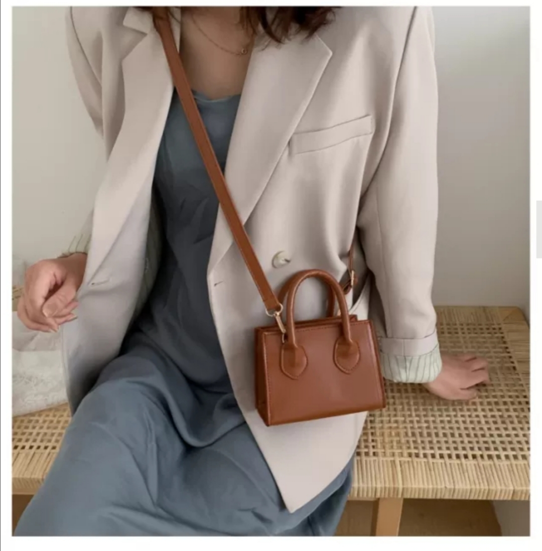 All About Bags April 2021 New Arrival Black Pink Lisa Vintage Hobo Baguette  Bag Trendy CLN Ava Bag