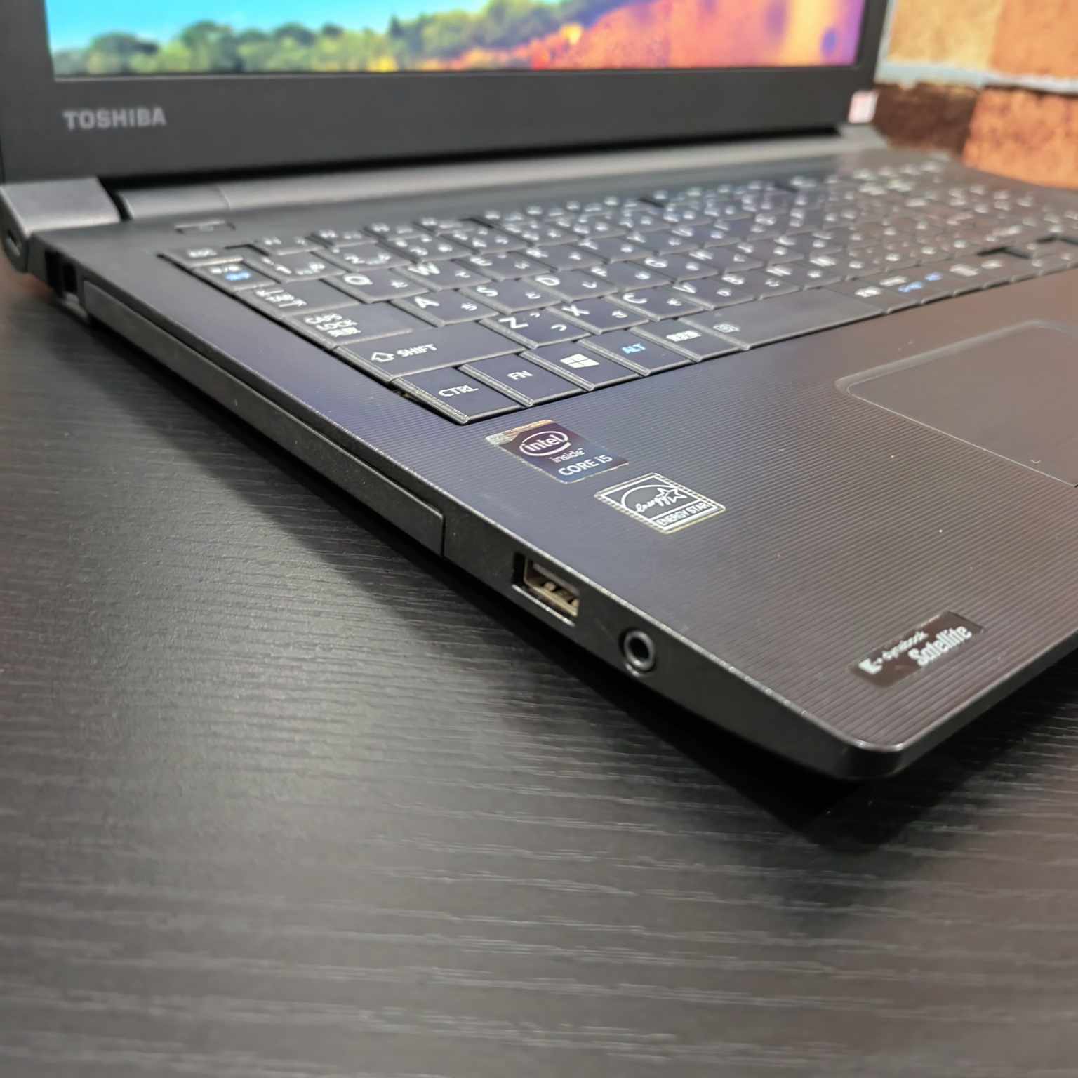 美品　TOSHIBA dynabook Satellite R35/M 東芝 dynabook Satellite R35 R35/M PR35MNAD483ADA1 価格比較