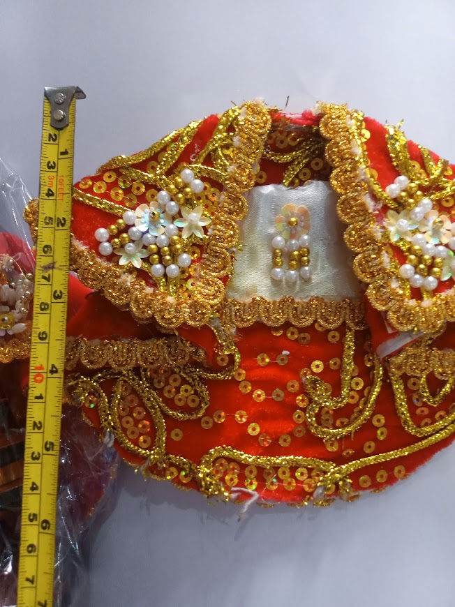 green emerald velvet dress Santo Niño de Atocha – Holy Child of Atocha Out Of Print main image 0