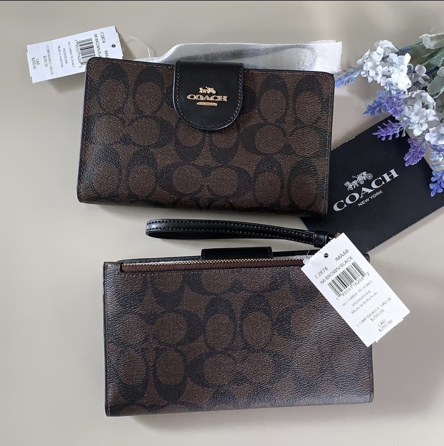 Coach Tech Wallet in Signature Canvas, Women's Fashion, Bags & Wallets,  Wallets & Card holders on Carousell