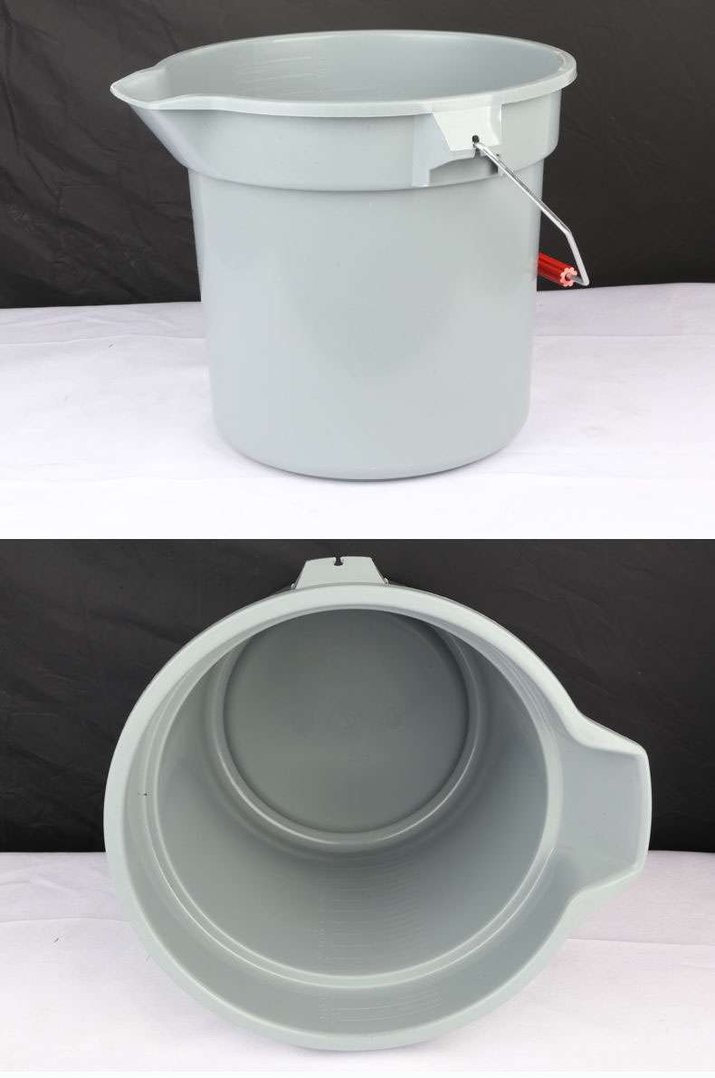 Rubbermaid Brute Gray Plastic Round 14 Gal Bucket w/ Pouring Spout ( Rubbermaid 2614 GRA)