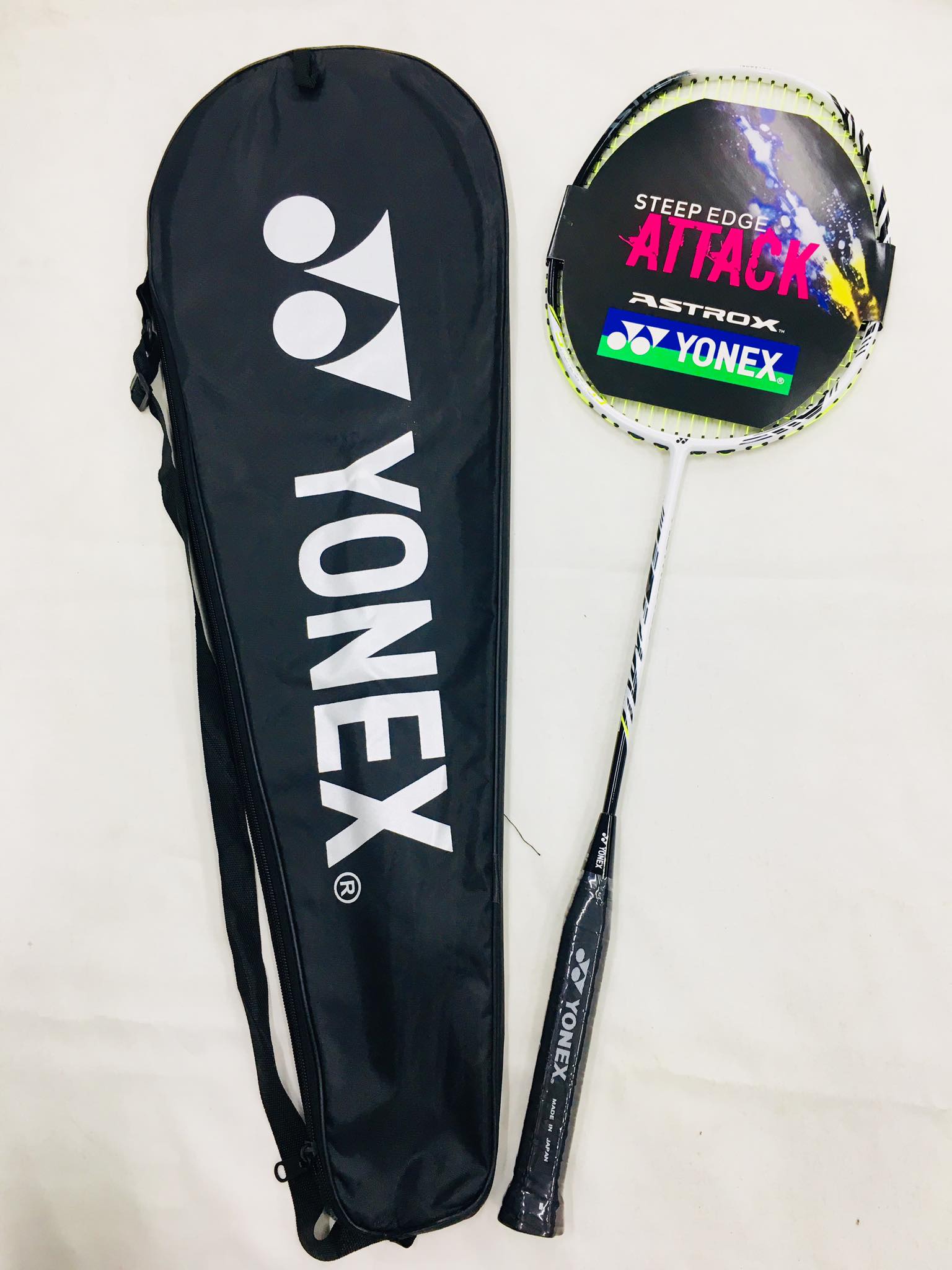 Yonex Badminton Racket Astrox 99 pro (white tiger) 4U-G5 / 24Lbs