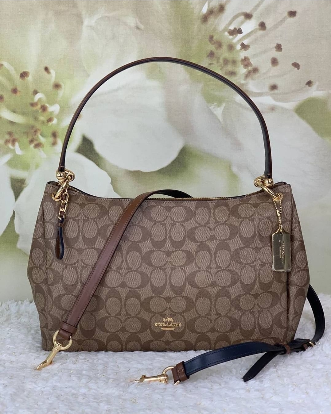 Coach mia shoulder online bag review