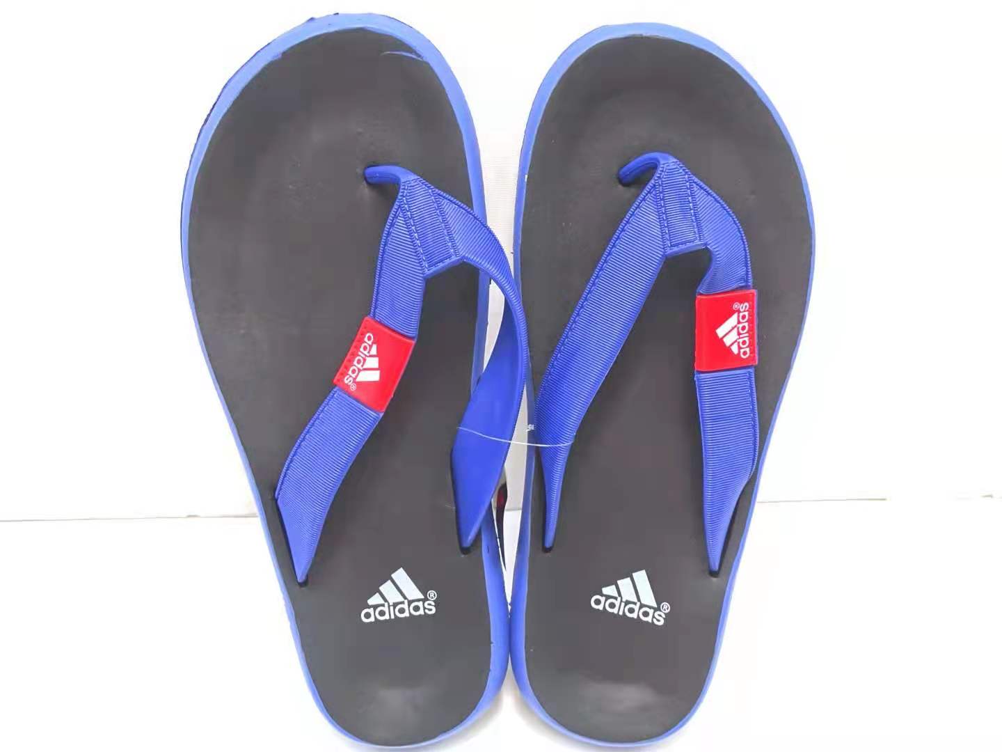 adidas ki chappal