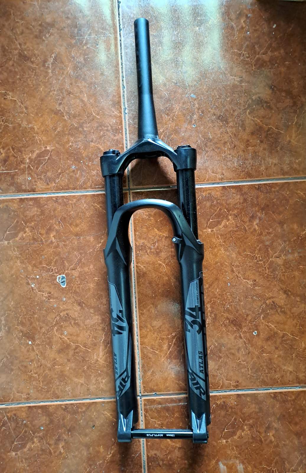 Saturn fork 29er sale