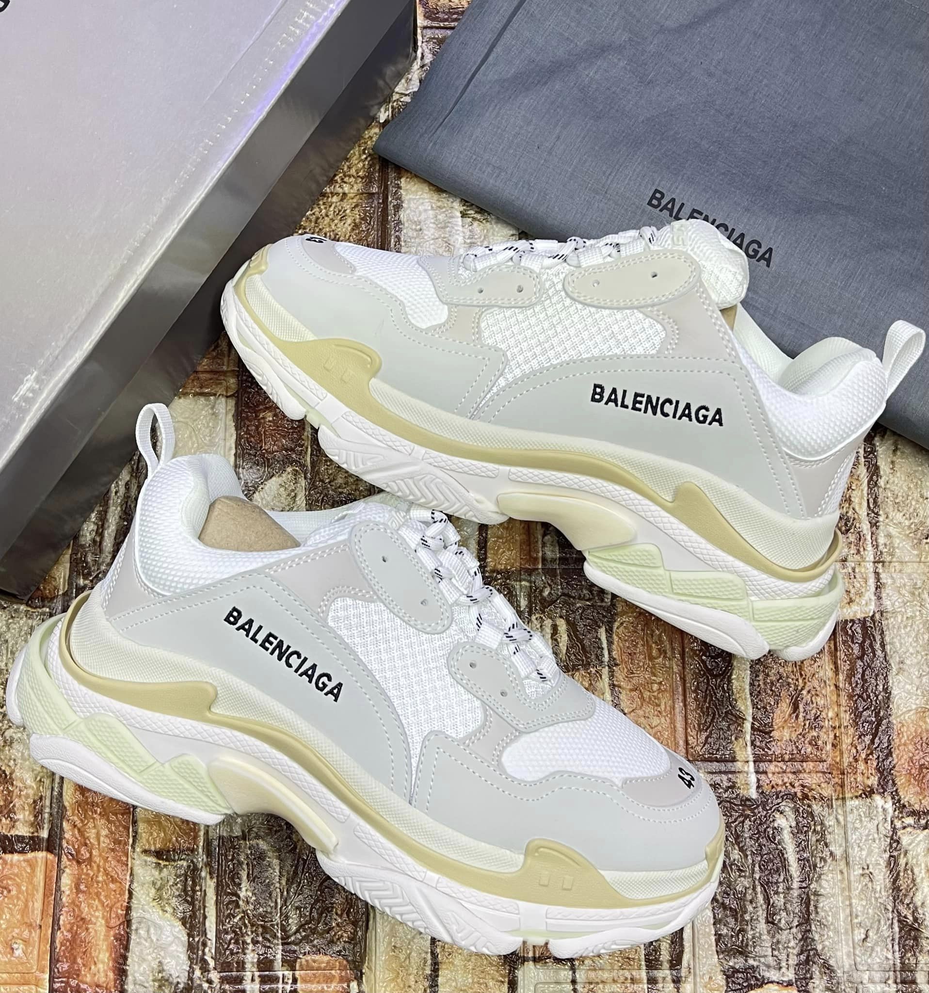 OutSole | Iconic Balenciaga 