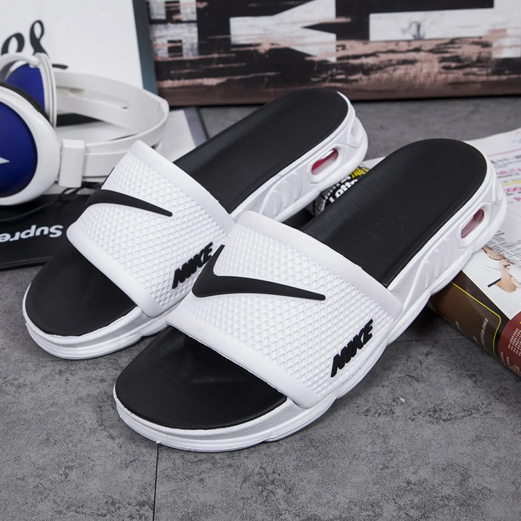 nike slippers with cushion