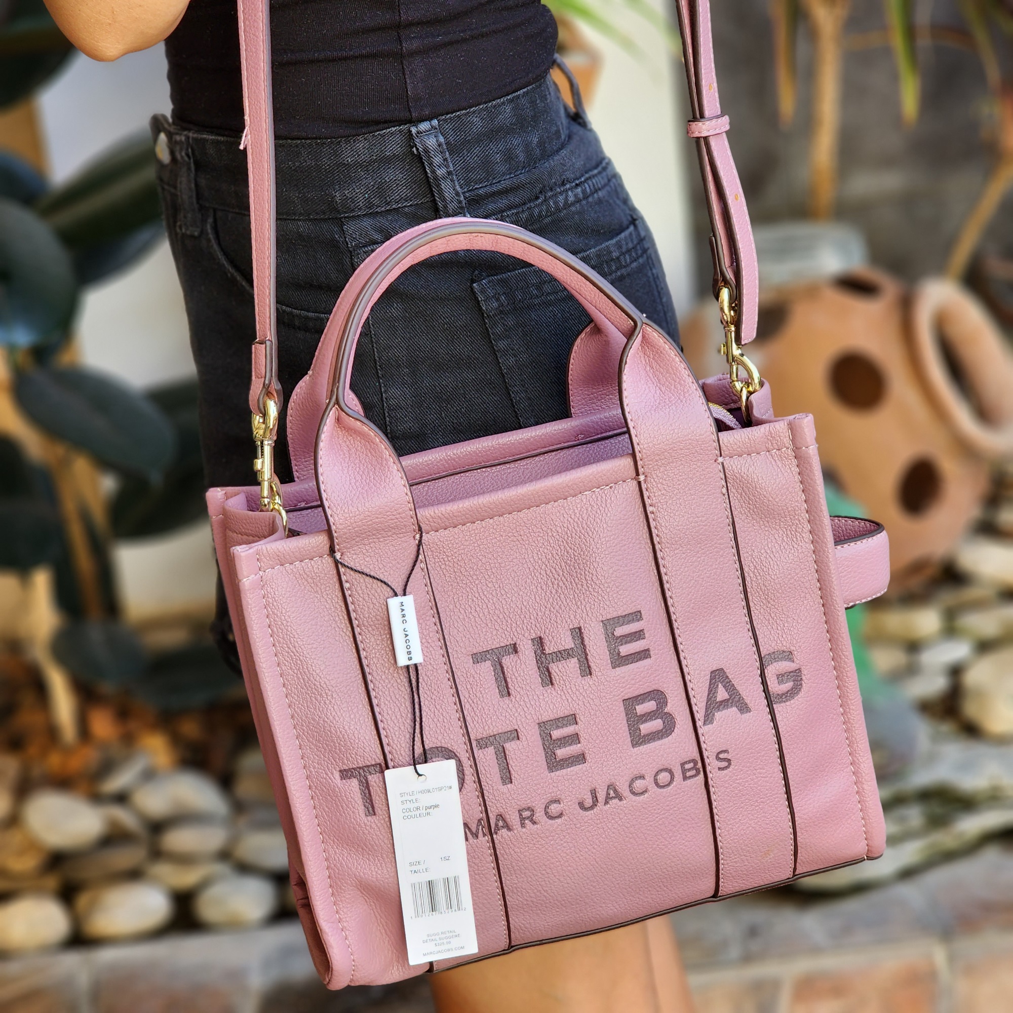 Marc Jacobs The Leather Mini Tote Bag in Pink