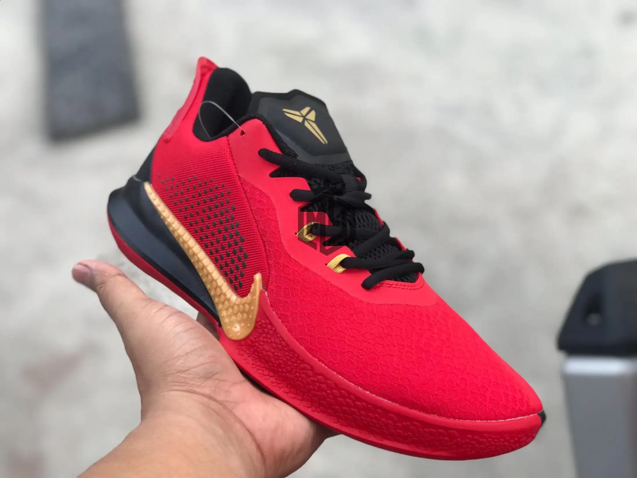 kobe shoes mens red