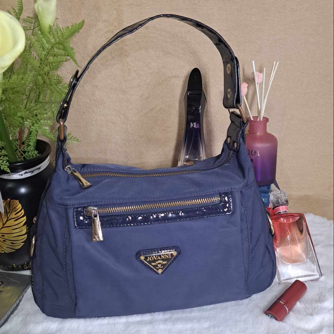 Jovanni bag online price