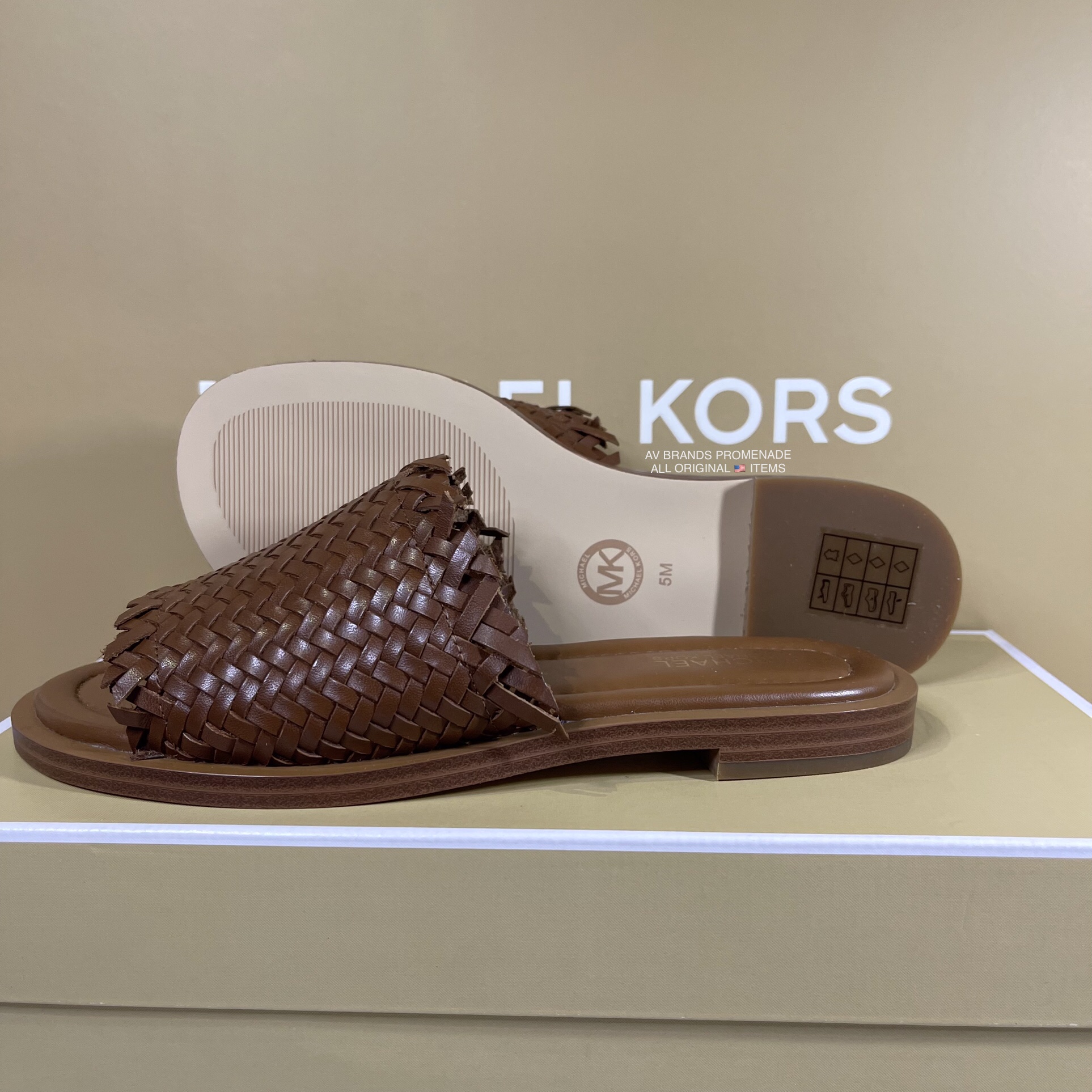 Original Michael Kors Dee Woven Leather Slides Sandals Color