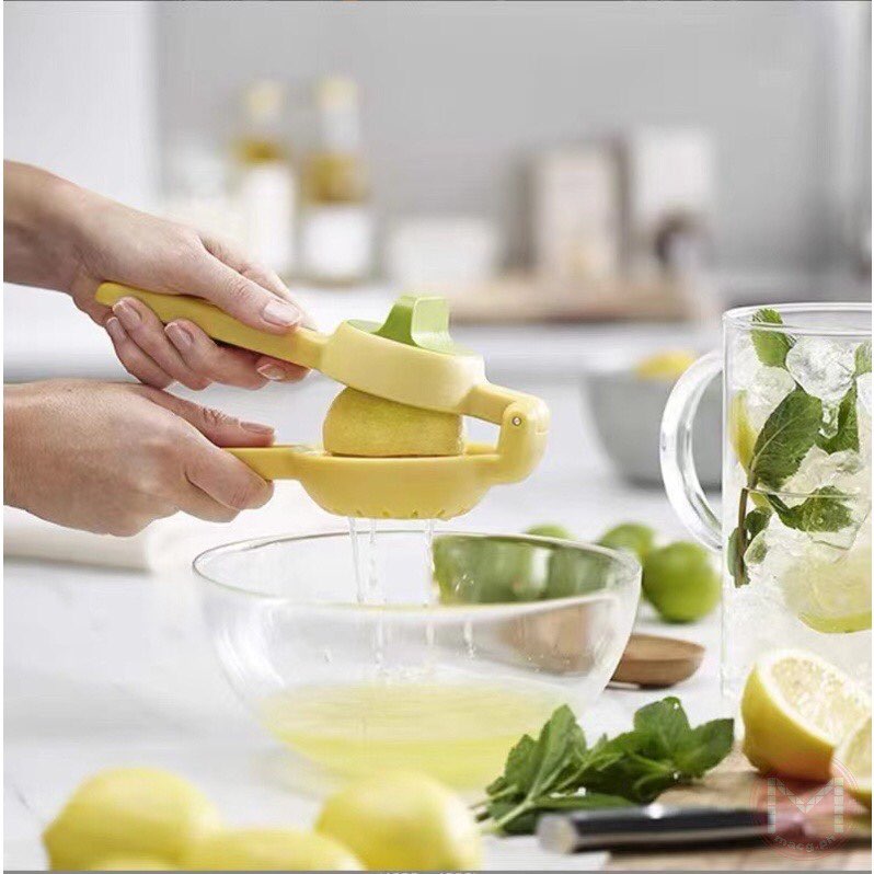 Lemon Squeezer Manual Rotatable Fresh Juicer Squeeze Filter