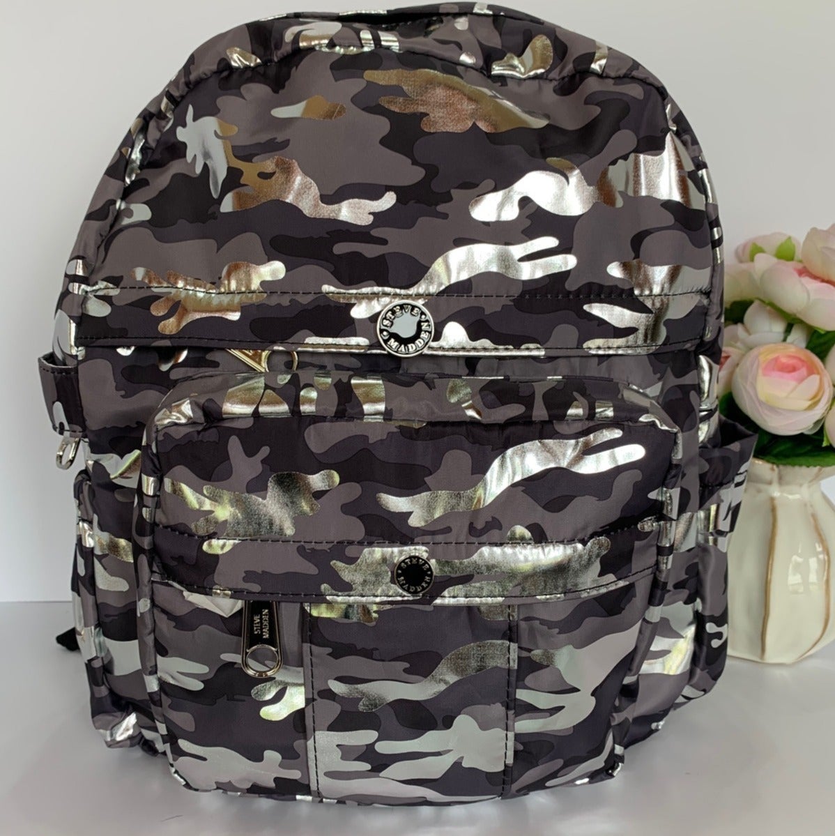 Steve madden 2025 black camo backpack