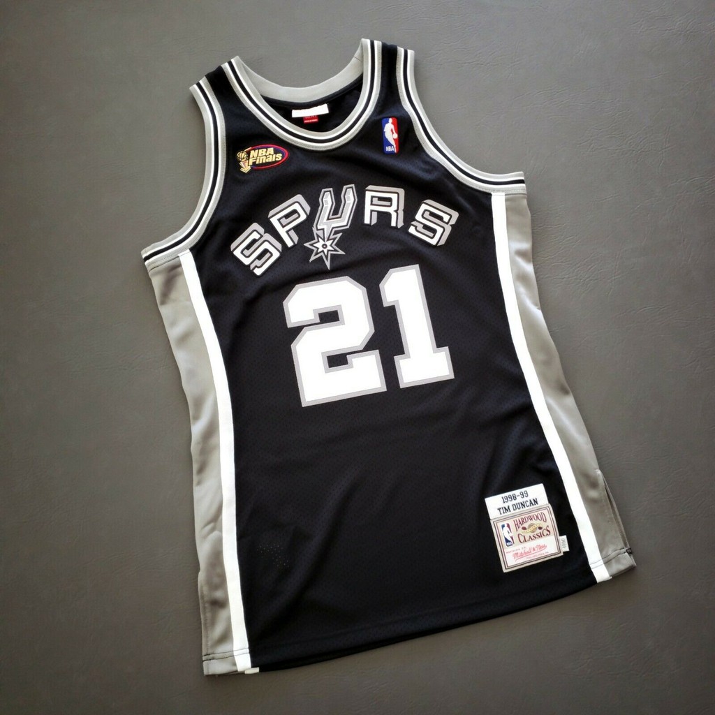 Buy For Mens San Antonio Spurs Kawhi Leonard #2 Cream White Christmas Day  Swingman Basketball Jersey Online at desertcartINDIA