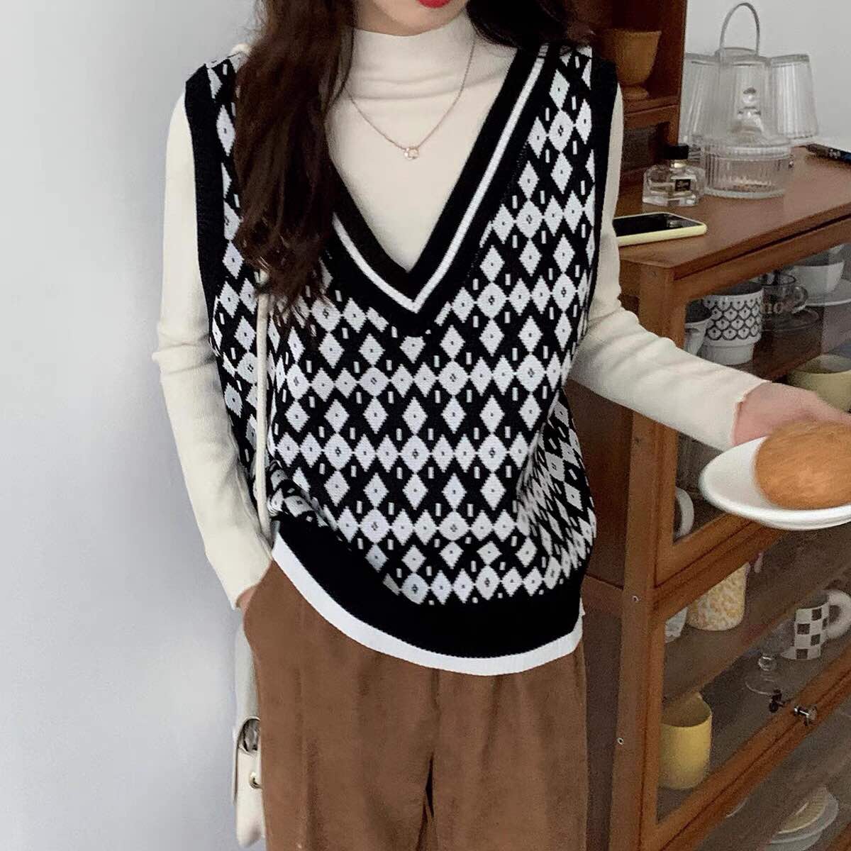 S-5XL Women Knitted Vest Autumn Sweater Tank Tops Casual Solid Korea Female  Sleeveless Outwear Soft Knitting Vest Tank Top