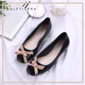 SOLETIERRA Jelly Doll Shoes - Black and Baby Pink