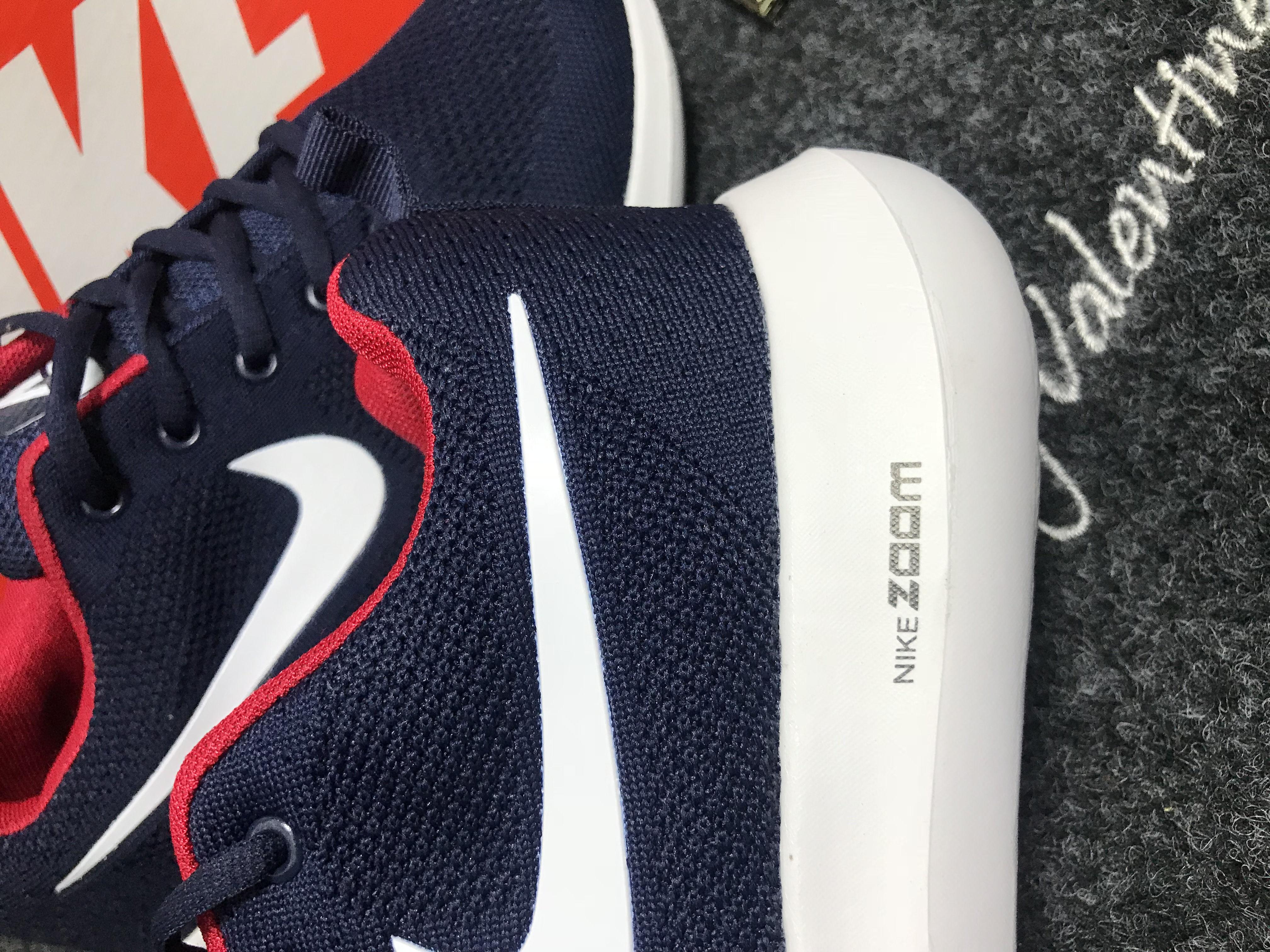 sports shoes for