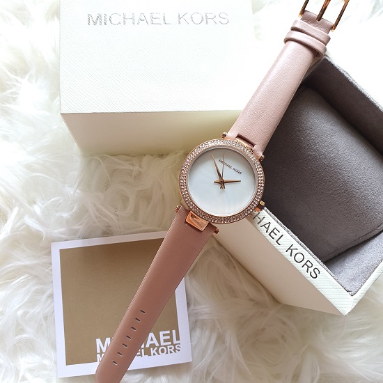 michael kors pink leather strap watch