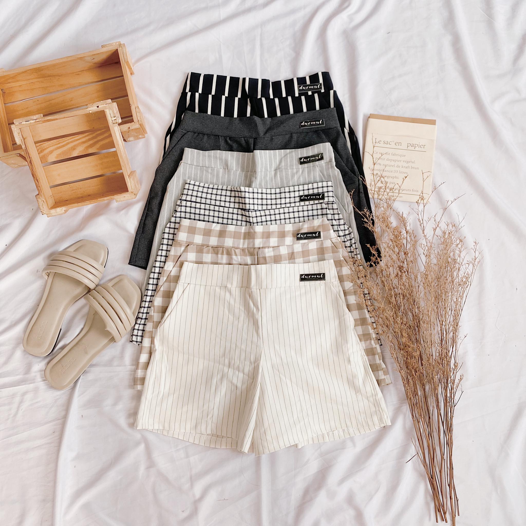 Women Summer Casual Denim Shorts Korean Style Vintage Solid Color Ladies High Waist Short Jeans