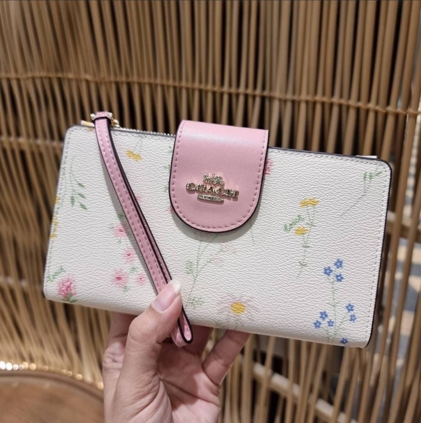 🌻🌼Coach Tech Wallet In Signature Canvas With Wildflower Print NWT $268  SOLDOUT